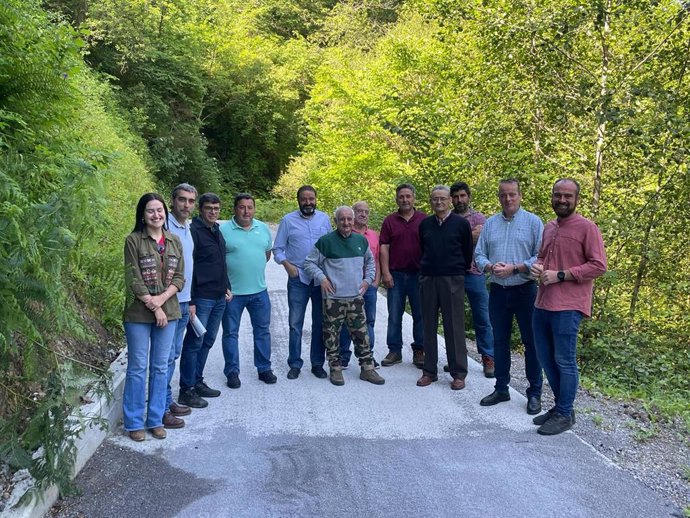 Visita de Marcelino Marcos a Piloña