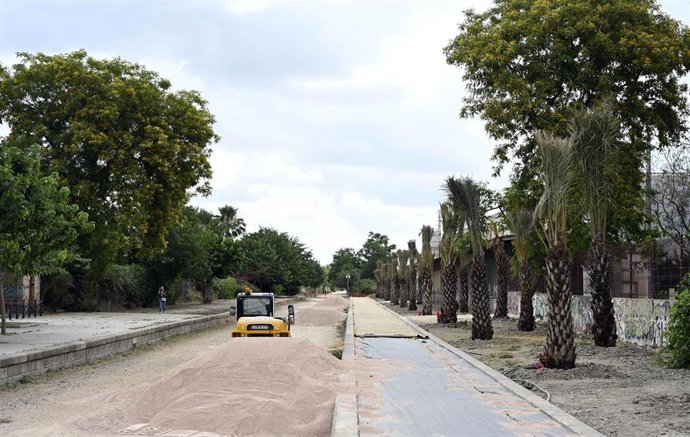 Obras en la Vía Verde a su paso por la pedanía de Beniaján