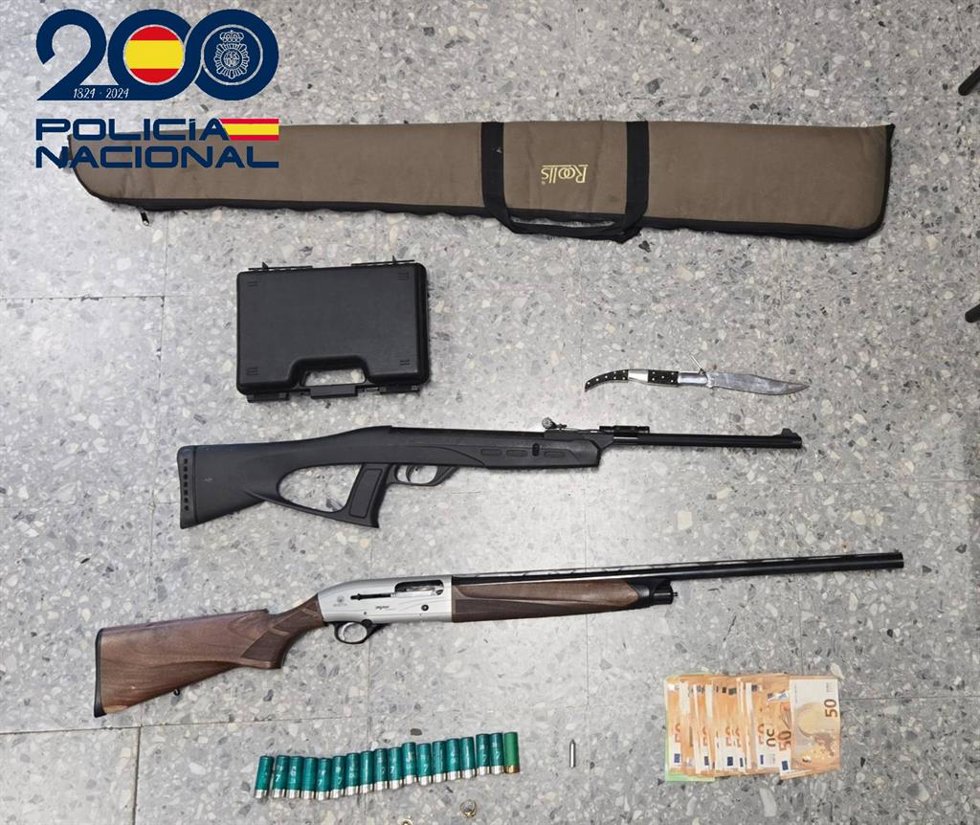 Armas recuperadas por la Policía Nacional en Sevilla