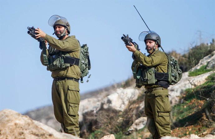 Archivo - Arquivo - Soldados israelenses em uma foto de arquivo.