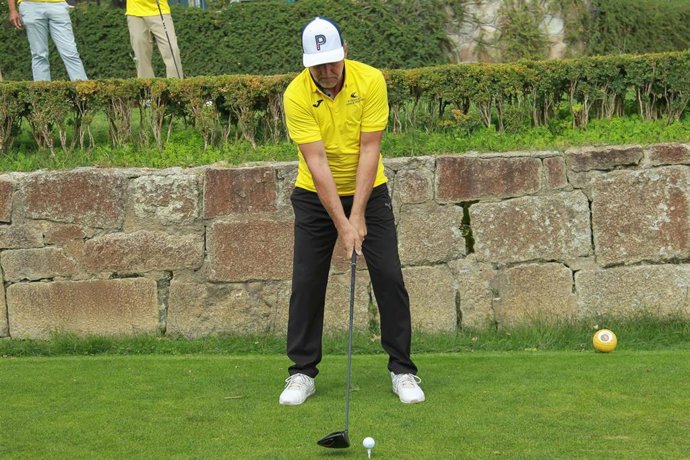 Archivo - Bernd Schuster jugando un torneo benéfico de golf