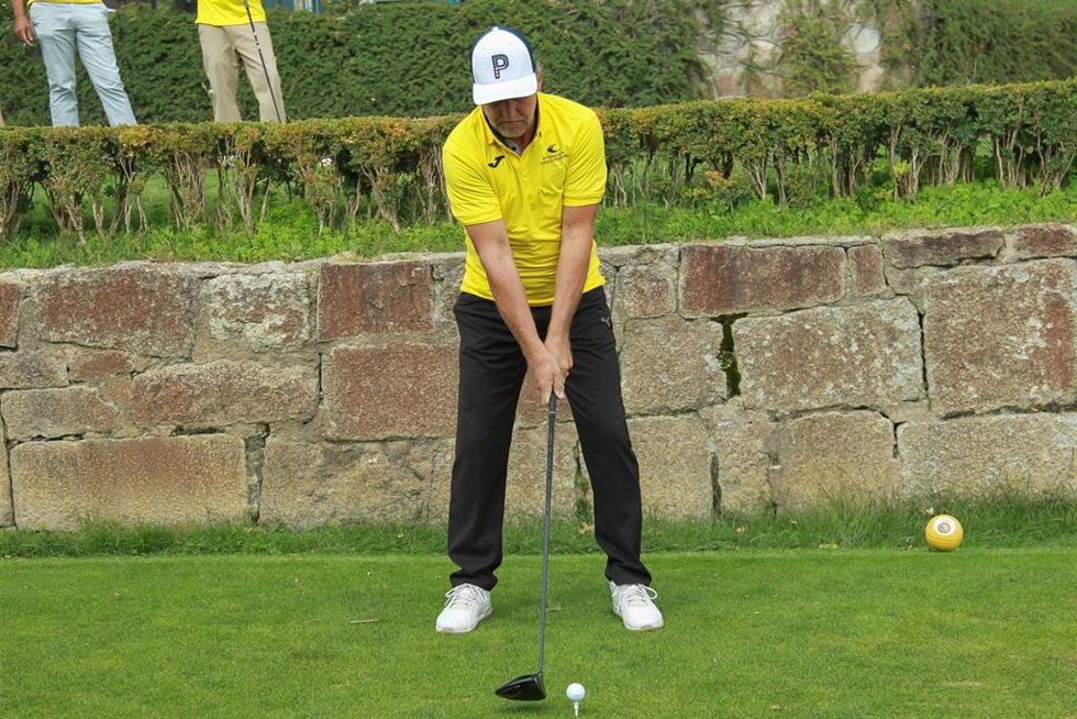 Archivo - Bernd Schuster jugando un torneo benéfico de golf