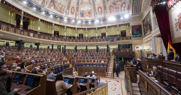 El Congreso urge al Gobierno a revisar el rescate público de Plus Ultra, con el apoyo de PP, Vox y Junts