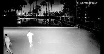 La Policia Local de Picassent deté i denúncia a quatre menors per defecar en la piscina municipal