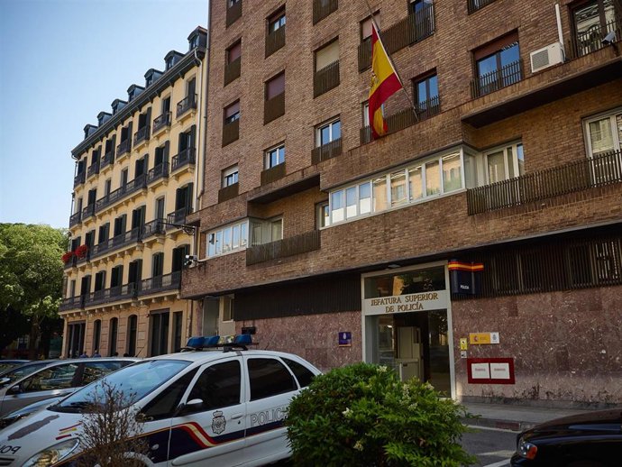 Archivo - Jefatura Superior de la Policía Nacional en Pamplona.