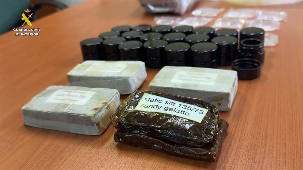 La Guardia Civil intercepta en Logroño un envío postal con cerca de 400 gramos de hachís
