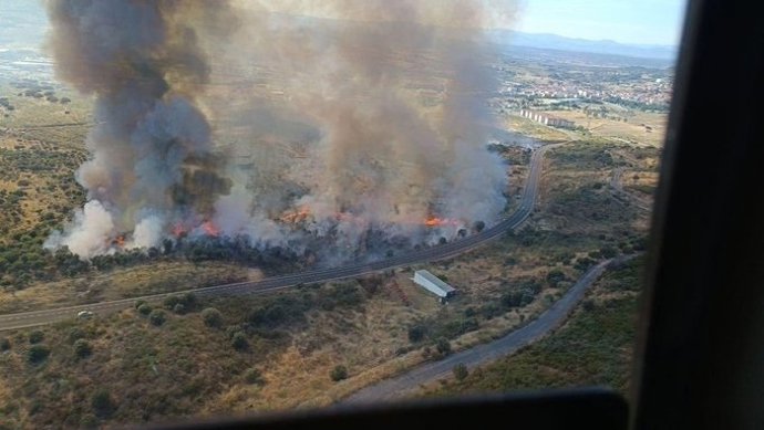 Incendio próximo a Plasencia.