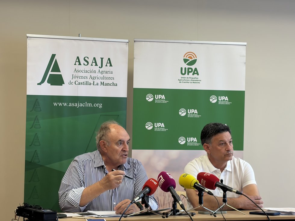 Los responsables de Asaja y UPA en C-LM en rueda de prensa.