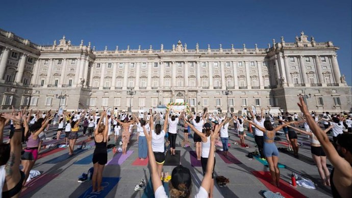 La Embajada de la India celebra el Día Internacional del Yoga con actividades gratuitas en toda España