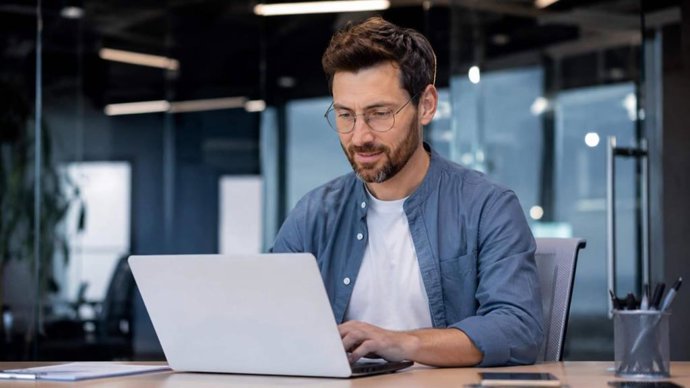 Master IA Adultos revoluciona la formación en inteligencia artificial para adultos