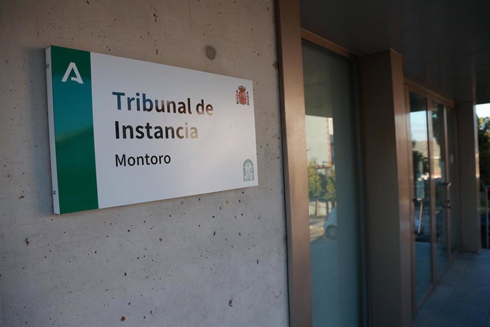 Archivo - Imagen de la fachada del juzgado de Montoro (Córdoba) que asume la investigación de la causa del accidente ferroviario ocurrido en la localidad cordobesa de Adamuz.