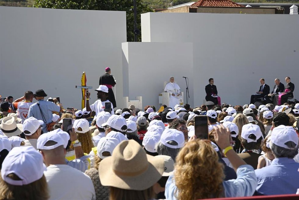 El Papa León XIV durante un encuentro con las realidades de integración de los migrantes, en la Plaza del Cristo de La Laguna, a 12 de junio de 2026, en San Cristóbal de La Laguna, Santa Cruz de Tenerife, Islas Canarias (España). Durante el encuentro el P