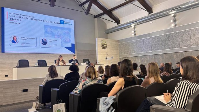 Diputación de Palencia reúne a 130 especialistas para debatir los retos del control interno en las entidades locales.