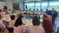Educación se muestra "receptiva" a mejorar las condiciones laborales de las auxiliares técnicas educativas