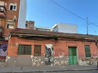 Almeida ve "compatible" un espacio para jóvenes con el reconocimiento al edificio inmortalizado por Robert Capa
