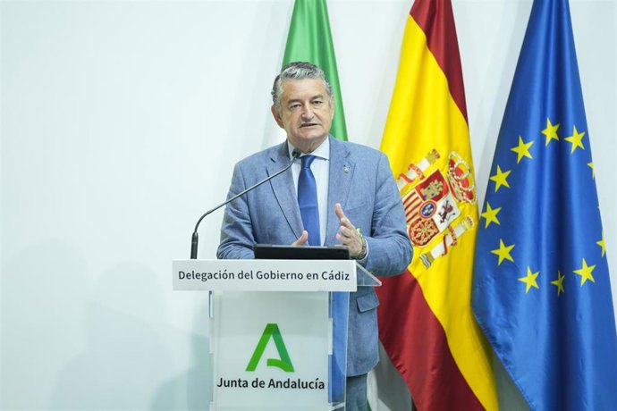El consejero de Sanidad, Presidencia y Emergencias en funciones, Antonio Sanz, interviene en Cádiz en el acto de homenaje por el Día del Donante de Sangre. A 12 de junio de 2026 en Cádiz (Andalucía, España).