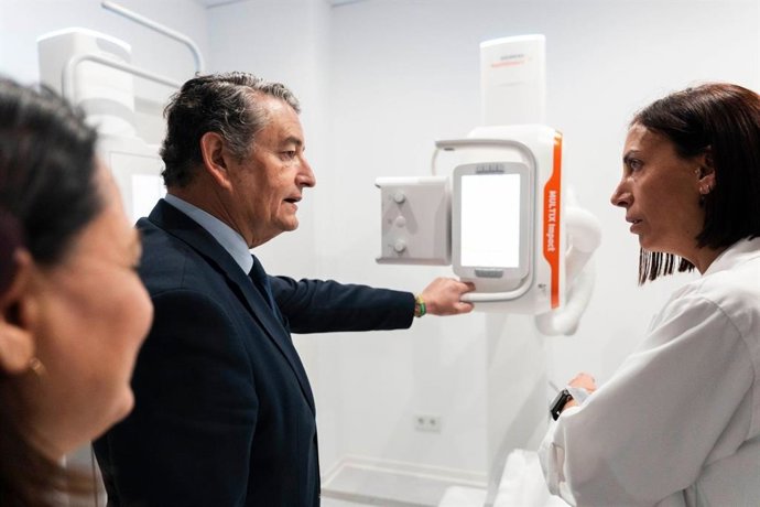 El Consejero de Sanidad, Presidencia y Emergencias en funciones de la Junta de Andalucía, Antonio Sanz