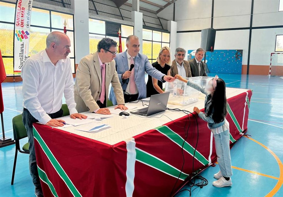 Sorteo de viviendas en Santillana del Mar