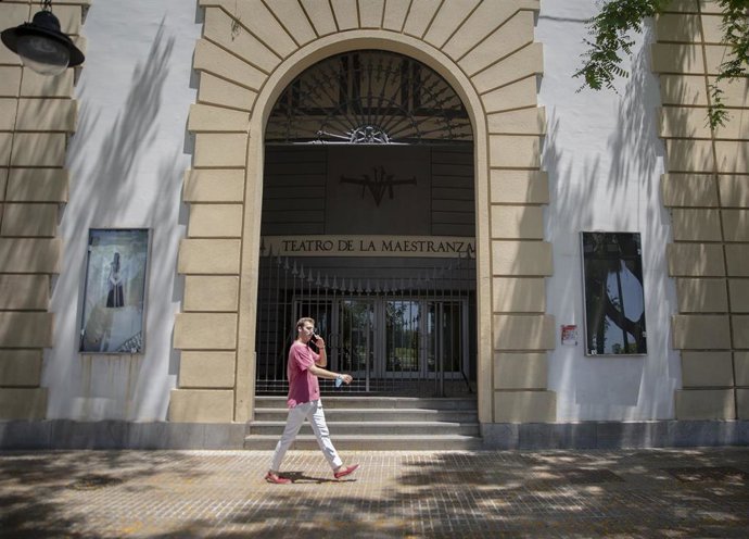Archivo - Imagen de archivo de la fachada principal del Teatro de la Maestranza. En Sevilla, (Andalucía, España), a 05 de junio de 2020.