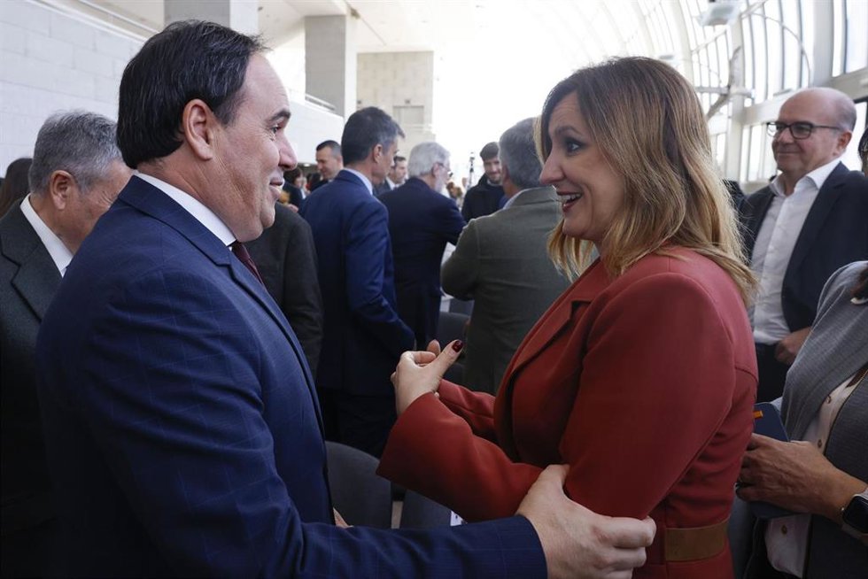 Archivo - El president de la Generalitat, Juanfran Pérez Llorca, y la alcaldesa de València, María José Catalá, en imagen de archivo. 