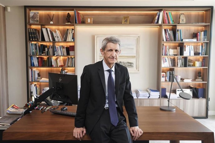 El presidente de la Fundación Unicaja, José M. Domínguez, ha sido nombrado nuevo académico de la Academia de Ciencias Sociales y del Medio Ambiente de Andalucía.