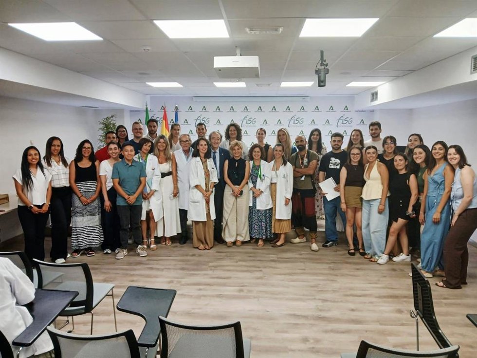 El Área de Gestión Sanitaria Sur de Granada da la bienvenida a una nueva promoción de residentes con 31 especialistas.