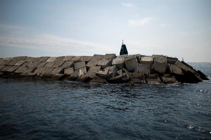 Archivo - Vista de Badalona desde el mar, a 4 de julio de 2023, en Badalona, Barcelona, Catalunya (España). 