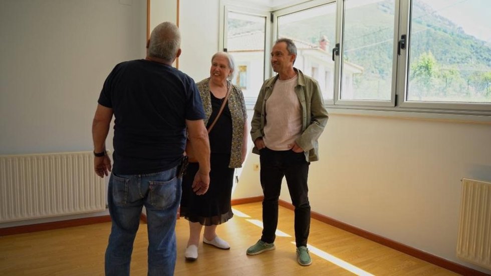 Zapico destaca que la inversión en mantenimiento y reparación de vivienda pública se ha triplicado esta legislatura, hasta alcanzar los 7,6 millones