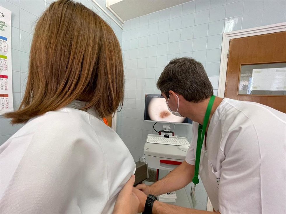 Una consulta de dermatología en el Hospital de Jaén.