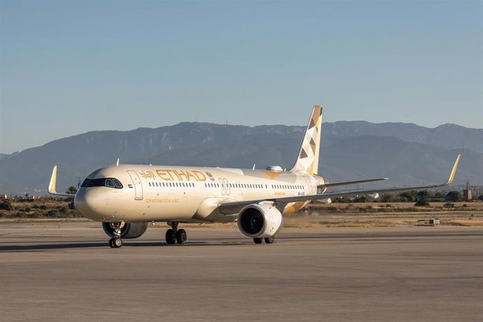 Etihad Airways inaugura la ruta entre Palma y Abu Dabi