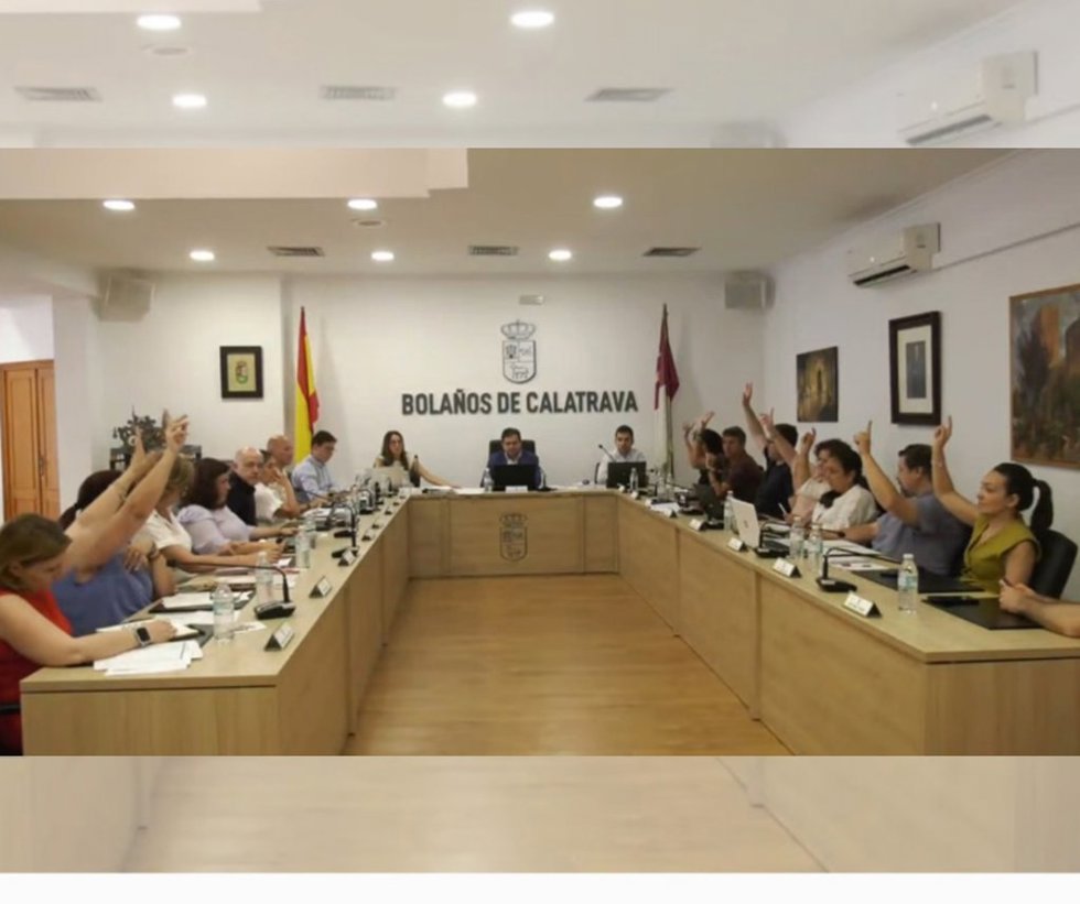 Pleno en el Ayuntamiento de Bolaños de Calatrava.