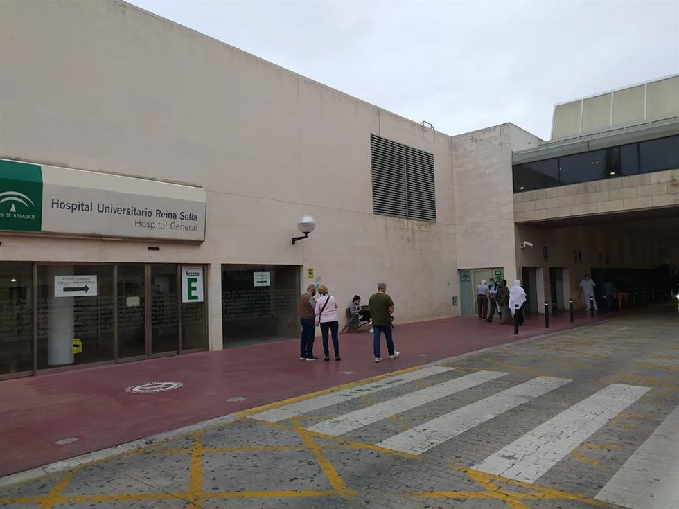 Archivo - El Hospital Universitario Reina Sofía de Córdoba.
