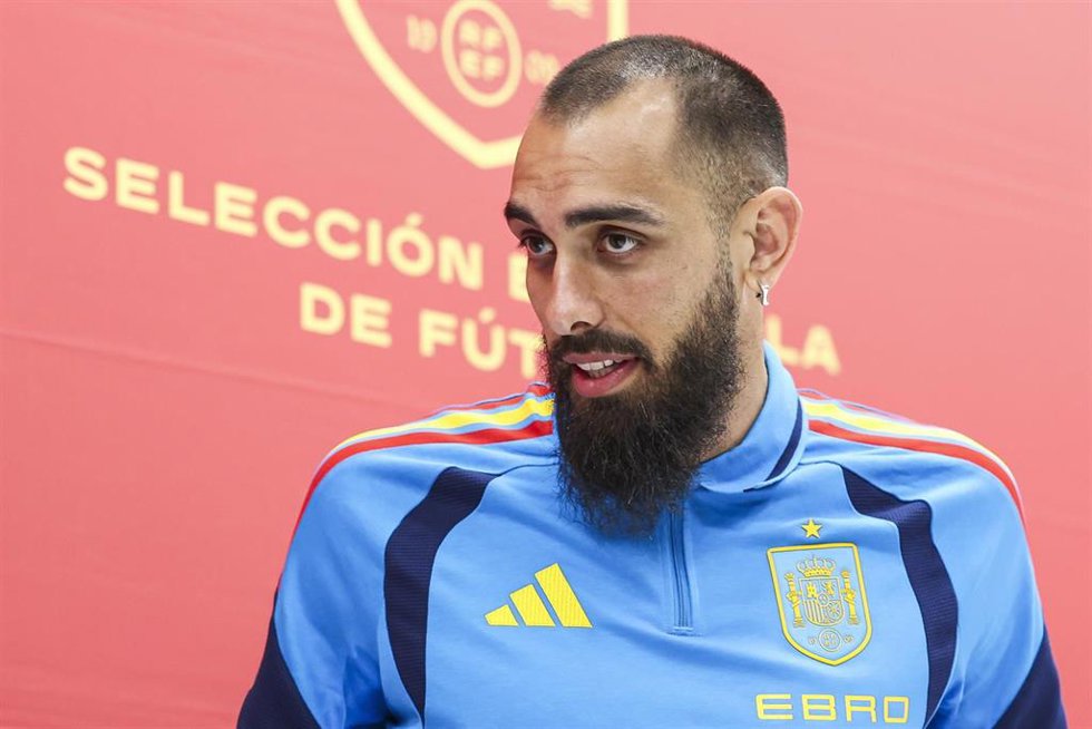 Borja Iglesias con la selección española de fútbol