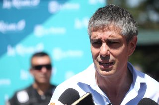 Santiago 12 de enero 2025. El alcalde de La Reina, Jose Manuel Palacios, da el vamos a ordenanzas municipales que permitiran a los inspectores de la Direccion de Seguridad multar por el consumo de alcohol y drogas en la vía pública y la realización de