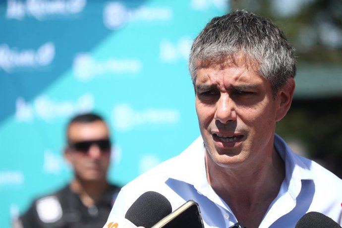 Santiago 12 de enero 2025. El alcalde de La Reina, Jose Manuel Palacios, da el vamos a ordenanzas municipales que permitiran a los inspectores de la Direccion de Seguridad multar por el consumo de alcohol y drogas en la vía pública y la realización de