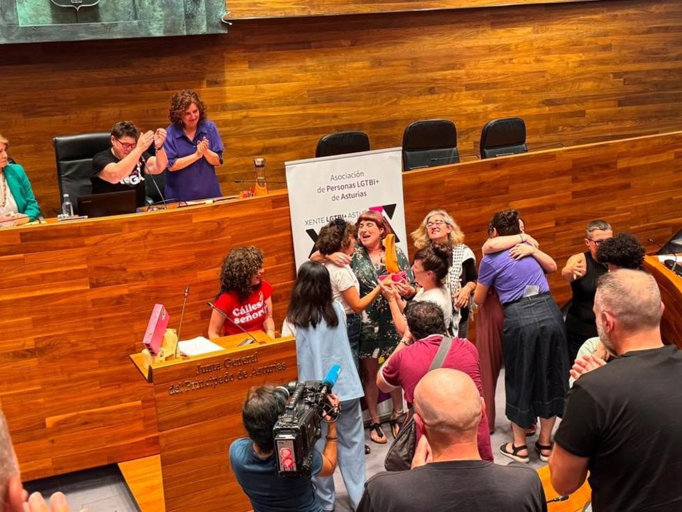 La viceconsejera de Derechos Ciudadanos defiende la Ley LGTBI, en su recta final de tramitación, frente a los “movimientos reaccionarios y púlpitos retrógrados”