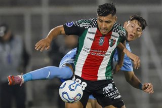 Futbol, Palestino vs Montevideo City Torque. Fecha 2, Copa Sudamericana 2026. El jugador de Palestino Dilan Zuniga es fotografiado durante el partido del grupo F de la Copa Sudamericana contra Montevideo City Torque disputado en el estadio Municipal de