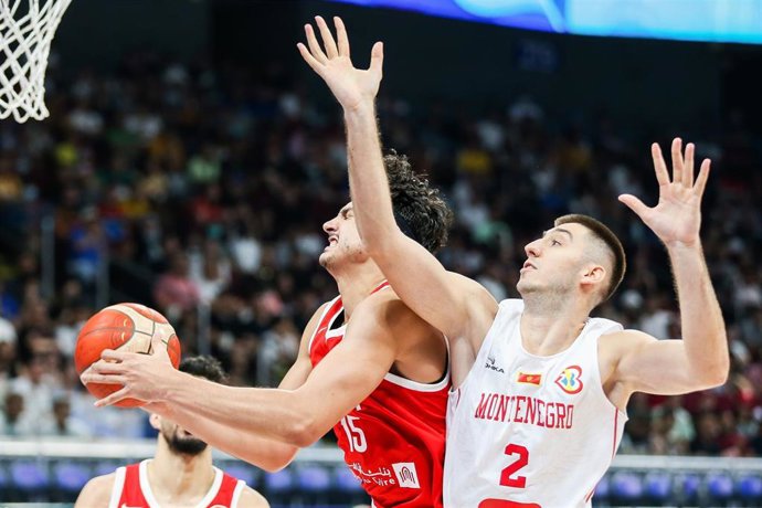 Archivo - Aleksa Ilic, en un partido con la selección de Montenegro.