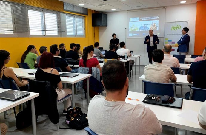 Imagen de la edición del año pasado del curso 'Programación segura: construyendo resiliencia cibernética'