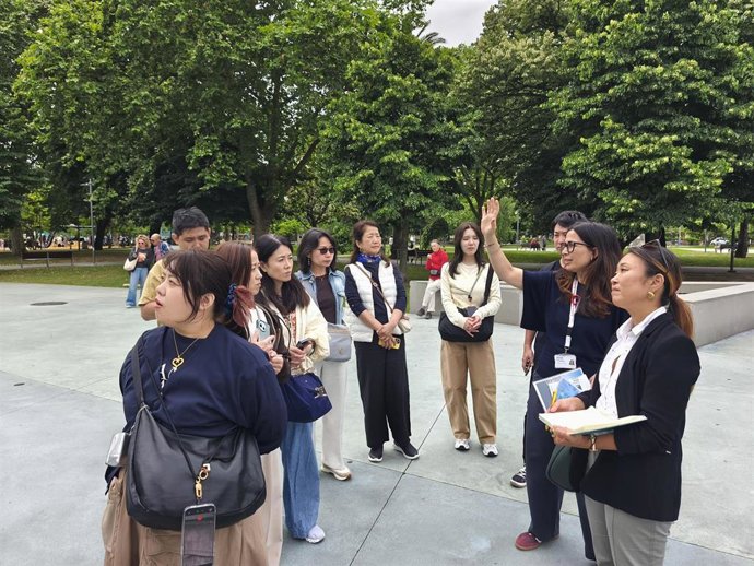 Agentes de viaje y turoperadores japoneses descubren Cantabria como destino turístico