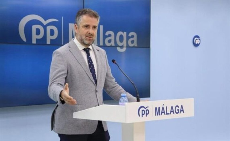 Archivo - El vicesecretario de Málaga Productiva y coordinador del Observatorio Económico y de Precios del PP de Málaga, Carlos Conde, en una imagen de archivo. 