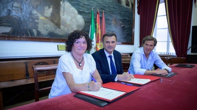 Ayuntamiento de Cádiz y asociación Centro Integral de Personas Sordas de Cádiz (Albor) firman un convenio de colaboración para el desarrollo del proyecto anual de accesibilidad comunicativa y dinamización de la comunidad sorda en la ciudad.