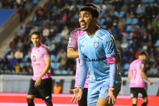 Futbol, Deportes Iquique vs Ohiggins Fecha 24, Liga de primera 2025. El jugador de Deportes Iquique Edson Puch es fotografiado  durante un partido de la liga de primera disputado en el estadio Tierra de Campeones de Iquique, Chile. 17/10/2025 Keyla