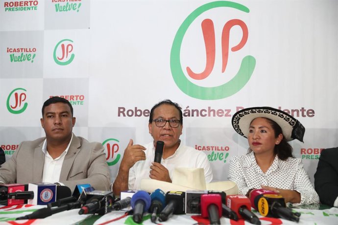 Perú.- Elecciones 2026: Roberto Sánchez plantea revisión exhaustiva de actas observadas