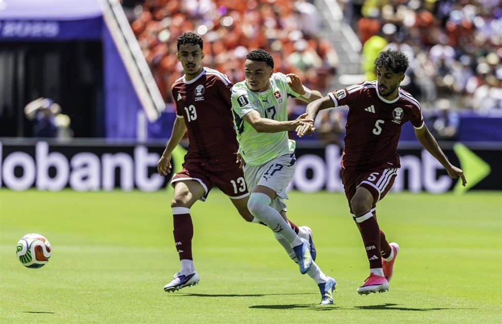 Acción del partido entre Suiza y Catar en el Mundial 2026