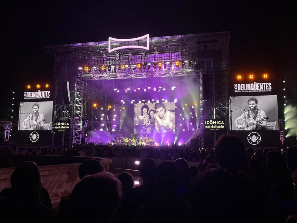 Los Delinqüentes celebran el 25 aniversario de su primer disco en Icónica Santalucía Sevilla Fest.