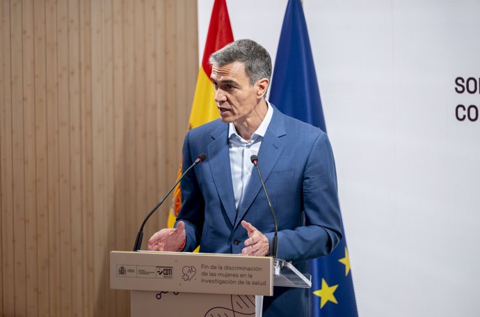 El presidente del Gobierno, Pedro Sánchez, interviene durante la presentación del programa ‘Somos. Contamos: fin de la discriminación de las mujeres en la investigación de la salud’, a 15 de junio de 2026, en Madrid (España).