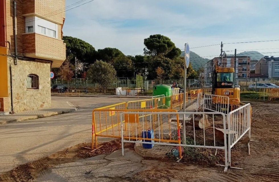 Imagen de las actuaciones para mejorar la red eléctrica de Endesa en Sant Vicenç de Castellet (Barcelona).