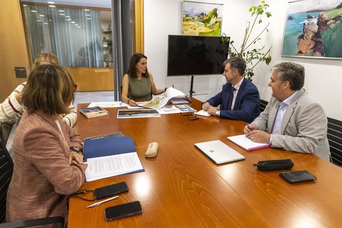 Bezana planea crear un parque de unos 30.000 metros cuadrados en la desembocadura del arroyo de Soto de la Marina