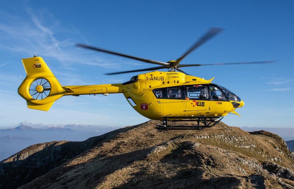 Helicóptero Avincis